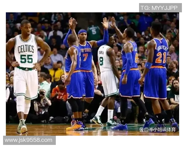 勇士队与尼克斯队激战正酣球迷期待精彩对决与惊喜表现 勇士队与尼克斯队激战正酣球迷期待精彩对决与惊喜表现