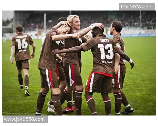 因戈尔与圣保利激战正酣谁能在德乙赛场中笑到最后 因戈尔与圣保利激战正酣谁能在德乙赛场中笑到最后